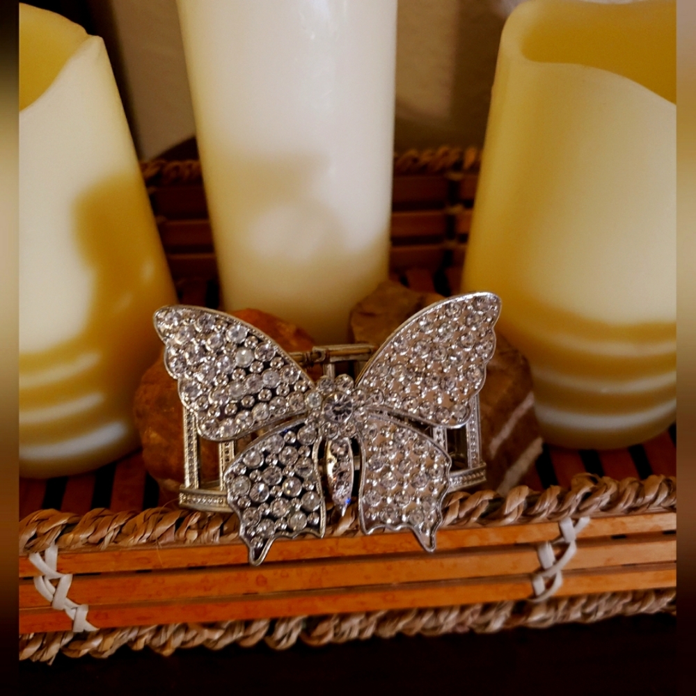 Silver retro rhinestone Butterfly Bracelet with expandable band.